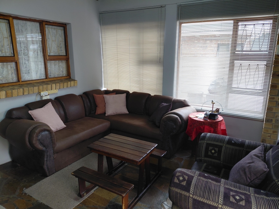 4 Bedroom Property for Sale in Manor Heights Eastern Cape